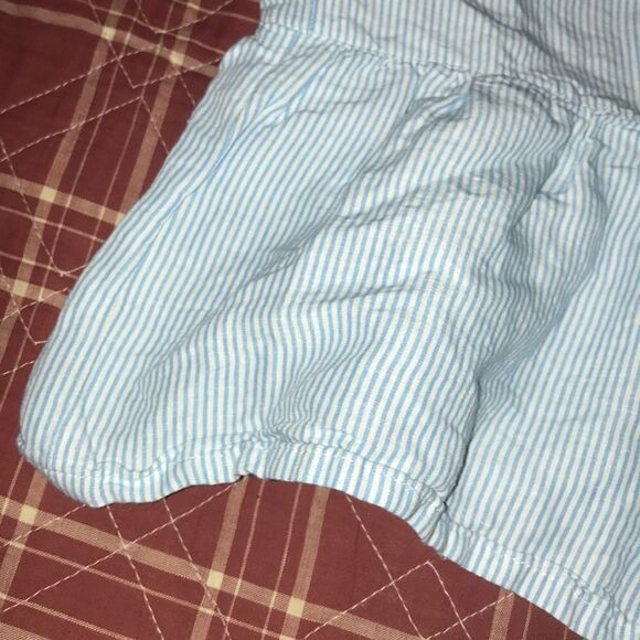 3/$15 Elisabeth grace thin Striped blue sleeveless top peplum keyhole size XL - Picture 6 of 8